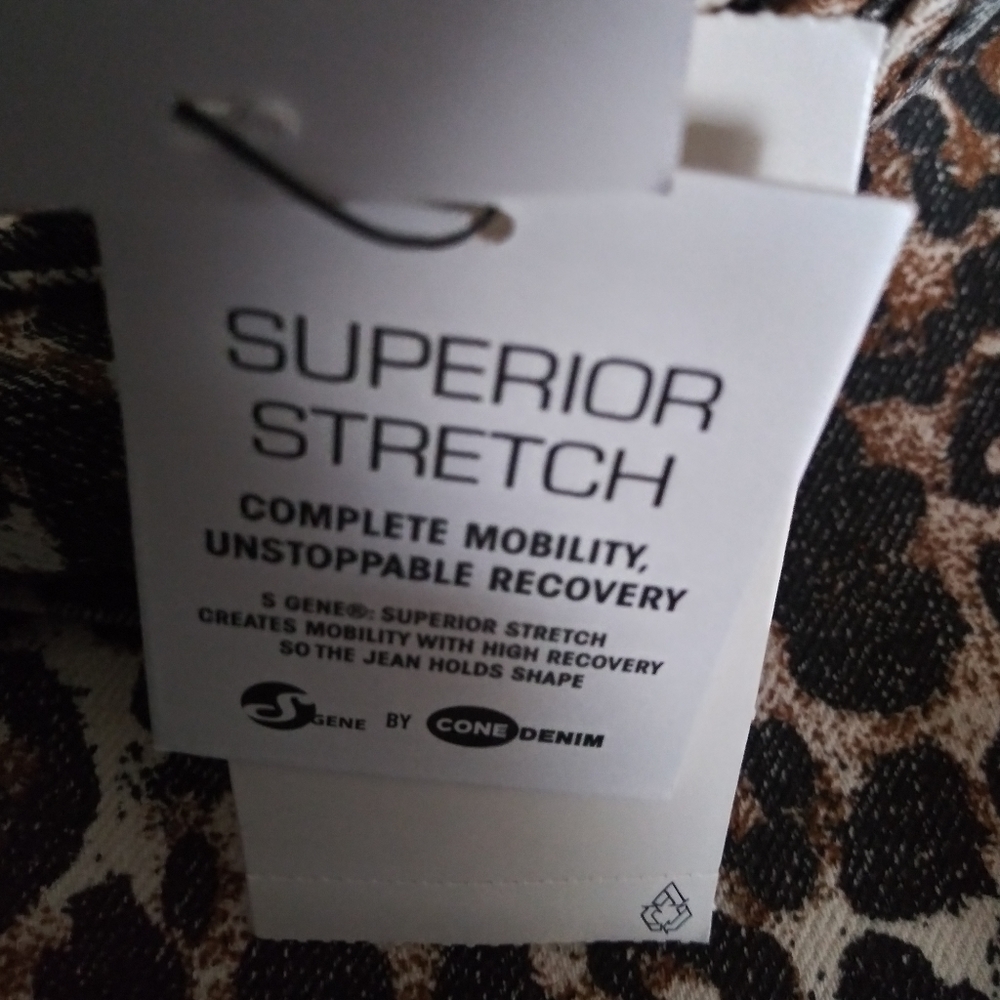 Animal Print Denim - Picture 6 of 8